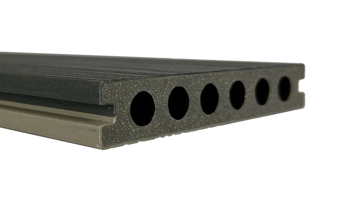 Lame de terrasse composite UltraProtect RESIST+ semi plein  |  neowood