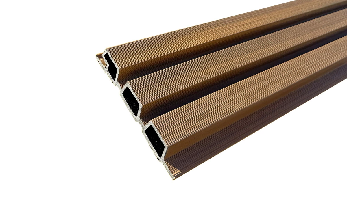 Lames de bardage claire voie en bois composite NEO XL | neowood