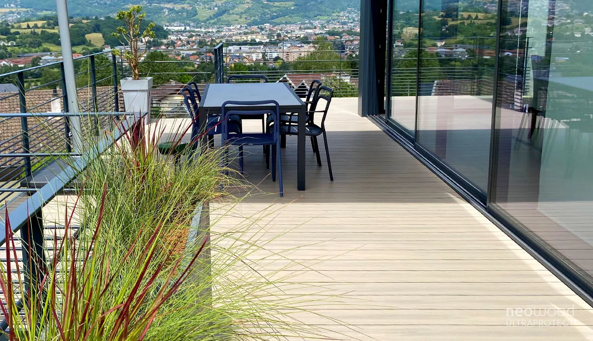 Lame de terrasse composite pleine EXTREME UltraProtect | neowood