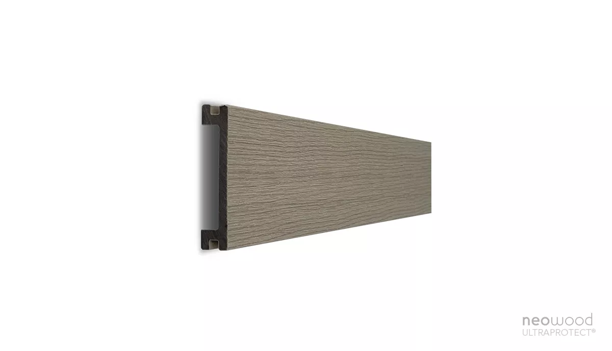 Découvrez le bardage asymétrique avec nos lames composite ZENITH 100