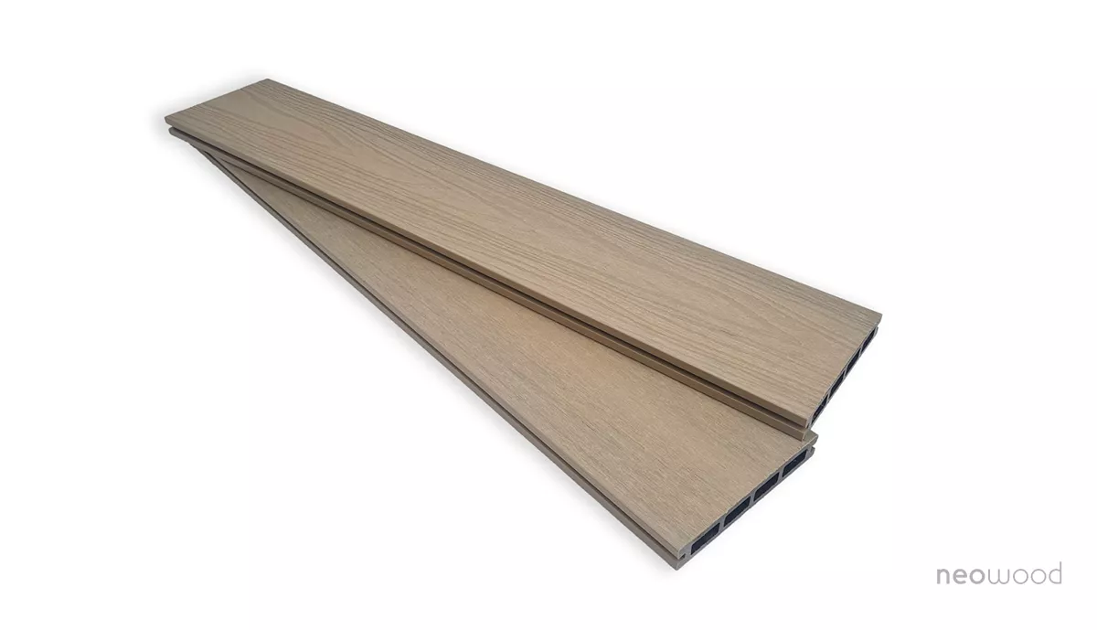 Lames de terrasse en bois composite coextrudée SUPER (lot de 2)  |  Neowood