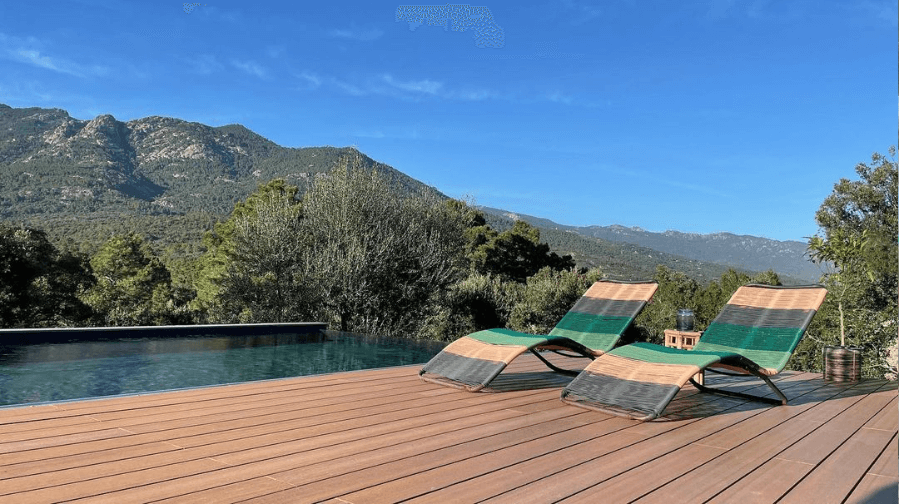 Terrasse en bois composite UltraProtect teinte teck
