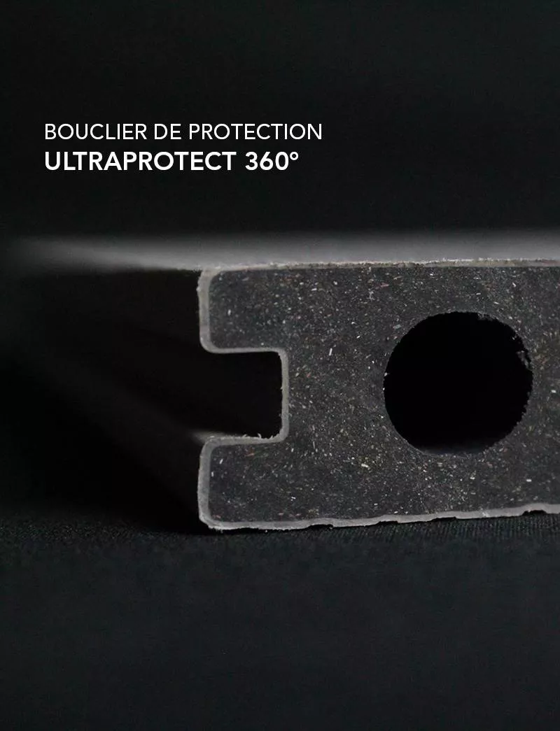 Zoom sur lame de terrasse anthracite