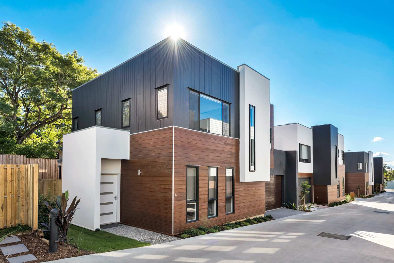 maison moderne bardage composite et aluminium