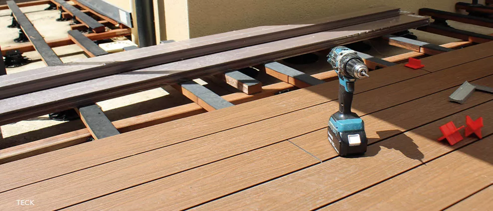 Structure pin pour terrasse composite UltraProtect