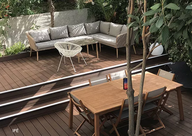 Terrasse en bois composite neowood teinte ipé